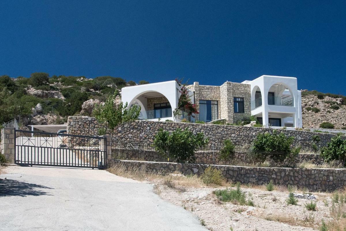 Evilia Luxury Villa Amoopi Zewnętrze zdjęcie