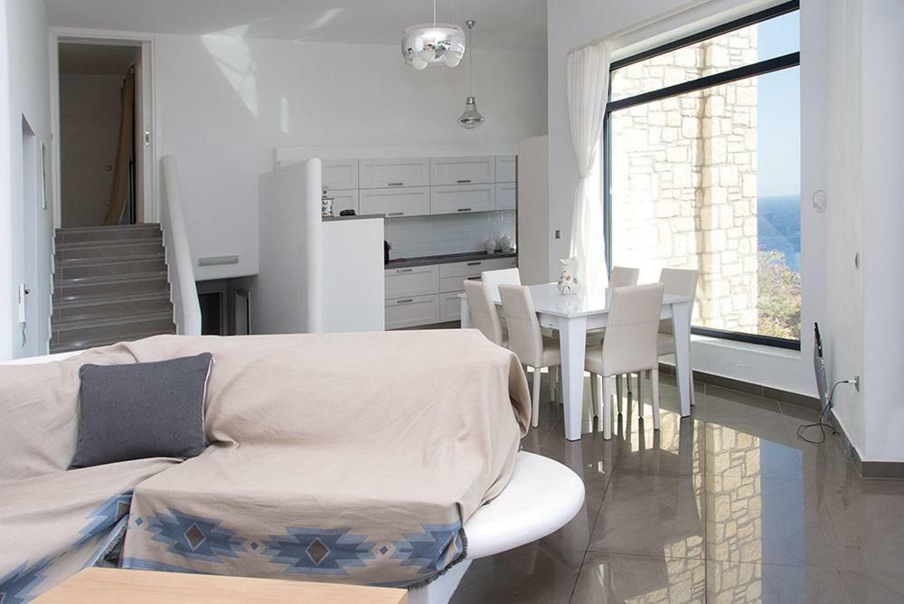 Evilia Luxury Villa Amoopi Zewnętrze zdjęcie